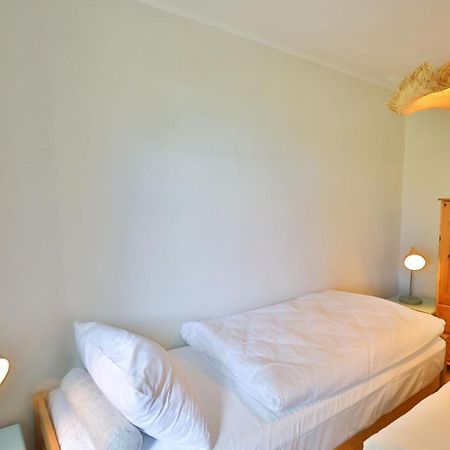Ferienwohnung "Zur Rebe" Middelhagen Bagian luar foto