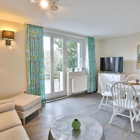 Ferienwohnung "Zur Rebe" Middelhagen Bagian luar foto